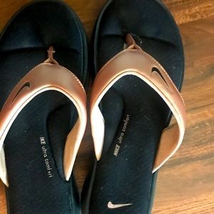 Nike Rose Gold cushioned flip flops lounge shoes